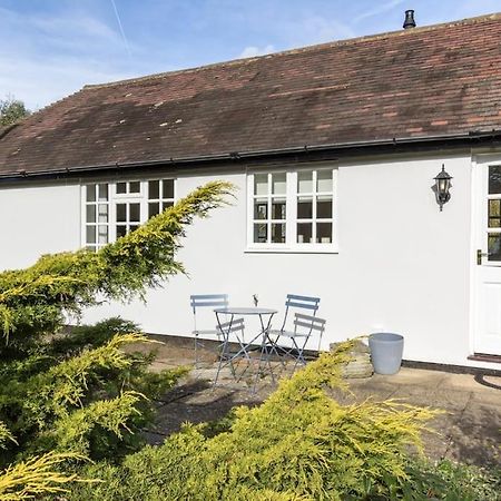The Willow Studio - Peaceful Retreat Near Whitstable Seaside ฟาเวอร์แชม ภายนอก รูปภาพ